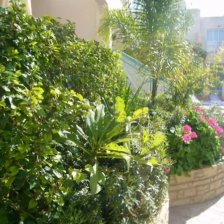 Blue Oasis Gardens Apartment
