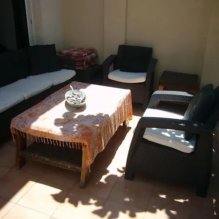 Blue Oasis Gardens Apartment