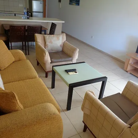Blue Oasis Gardens Apartment *