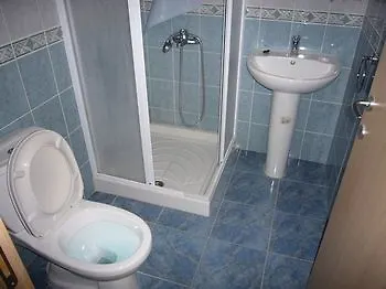 Blue Oasis Gardens Apartment *