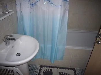 Blue Oasis Gardens Apartment *