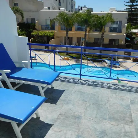 Apartment Blue Oasis Gardens *